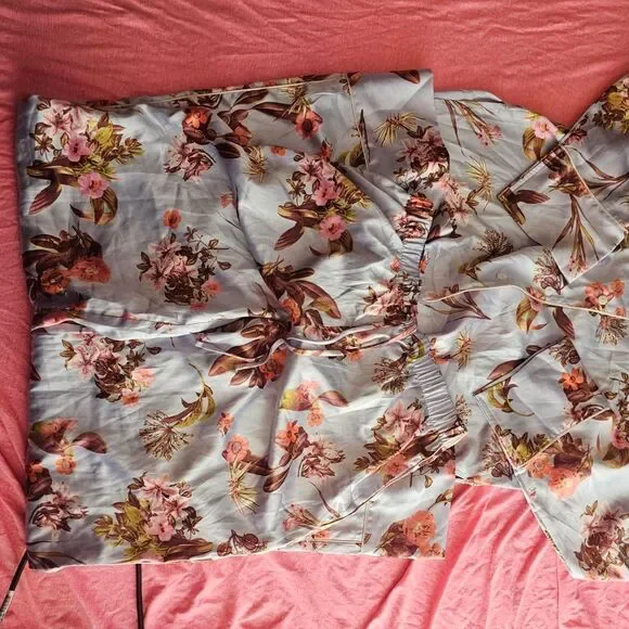 Purple floral satin victorias secret nwt pajama set